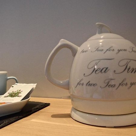Bed and Breakfast Au Petit Grain Coutures  Экстерьер фото